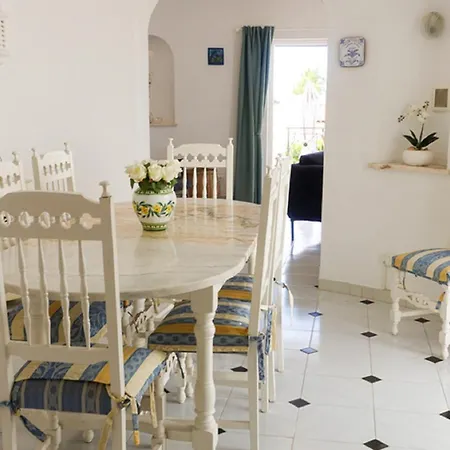 Casa Colina Golf, Only A Minute Walk Away 别墅