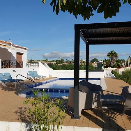 Casa Colina Golf, Only A Minute Walk Away